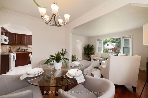Photo 11 at 2 Midholm Drive, Ionview, Toronto