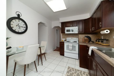 Photo 13 at 2 Midholm Drive, Ionview, Toronto