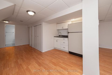 Photo 27 at 2 Midholm Drive, Ionview, Toronto