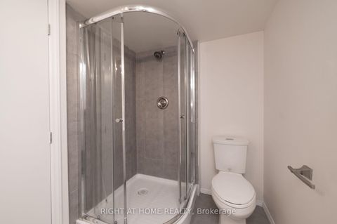 Photo 31 at 2 Midholm Drive, Ionview, Toronto