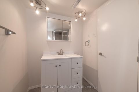 Photo 32 at 2 Midholm Drive, Ionview, Toronto