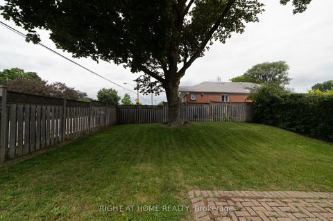 Photo 36 at 2 Midholm Drive, Ionview, Toronto