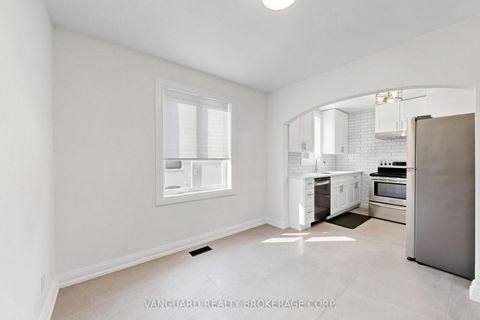 Photo 9 at 22 Nash Drive, CFB, Toronto