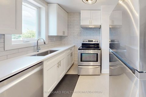 Photo 13 at 22 Nash Drive, CFB, Toronto