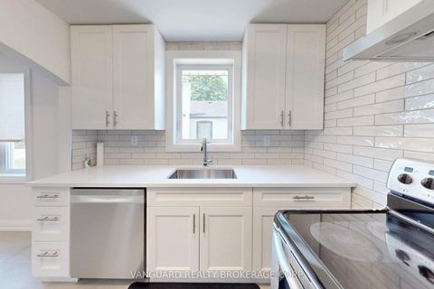 Photo 15 at 22 Nash Drive, CFB, Toronto