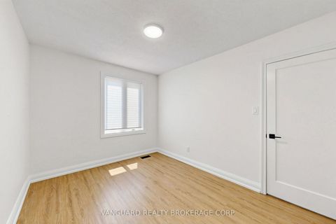 Photo 19 at 22 Nash Drive, CFB, Toronto