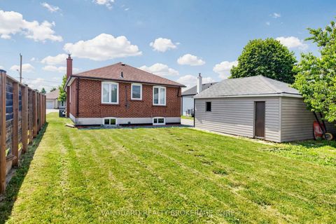 Photo 31 at 22 Nash Drive, CFB, Toronto