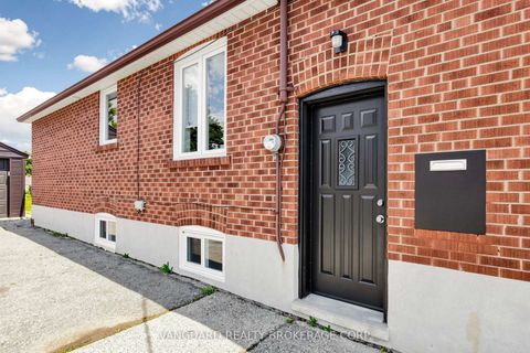 Photo 35 at 22 Nash Drive, CFB, Toronto