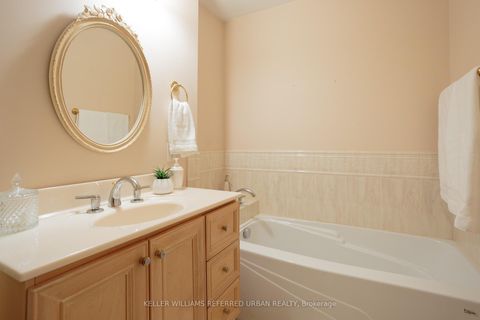 Photo 16 at 345 Moore Avenue, Leaside, Toronto