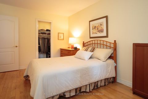 Photo 18 at 345 Moore Avenue, Leaside, Toronto
