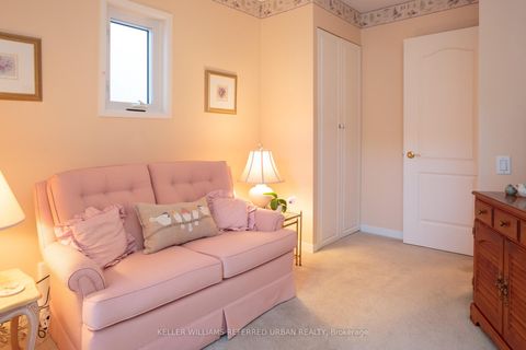 Photo 20 at 345 Moore Avenue, Leaside, Toronto