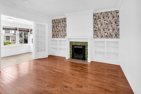 Photo 5 at 127 Waverley Road, The Beaches, Toronto