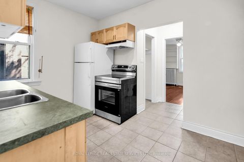 Photo 10 at 127 Waverley Road, The Beaches, Toronto