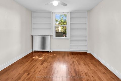 Photo 12 at 127 Waverley Road, The Beaches, Toronto