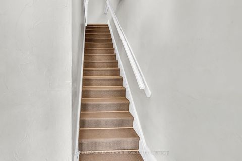 Photo 17 at 127 Waverley Road, The Beaches, Toronto