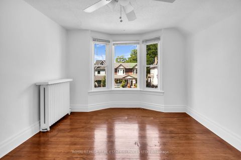Photo 22 at 127 Waverley Road, The Beaches, Toronto