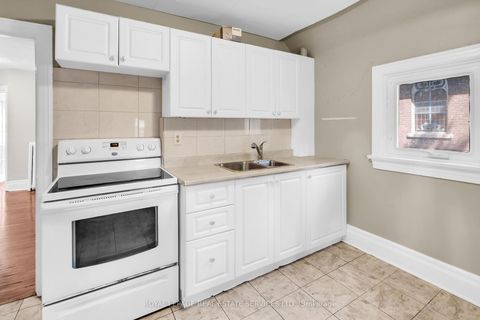 Photo 26 at 127 Waverley Road, The Beaches, Toronto