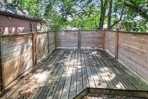 Photo 35 at 127 Waverley Road, The Beaches, Toronto