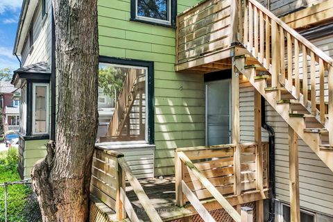 Photo 40 at 127 Waverley Road, The Beaches, Toronto