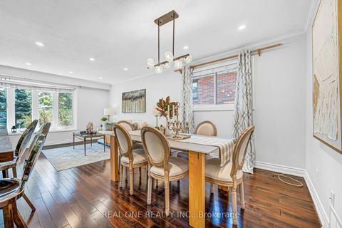 Photo 6 at 52 Devins Drive, Aurora Heights, Aurora