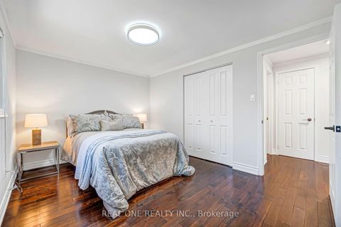 Photo 14 at 52 Devins Drive, Aurora Heights, Aurora