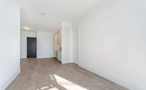 Photo 20 at 2401 - 470 Front Street W, Waterfront Communities C1, Toronto