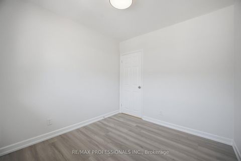 Photo 20 at 24 Millburn Drive, West Deane, Toronto
