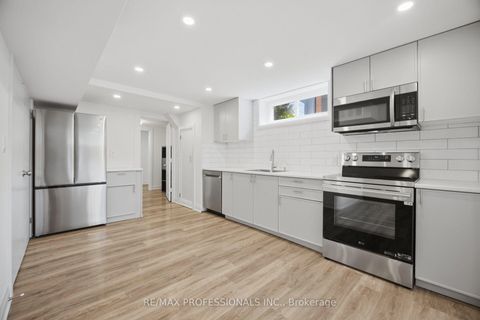 Photo 26 at 24 Millburn Drive, West Deane, Toronto