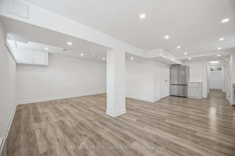 Photo 28 at 24 Millburn Drive, West Deane, Toronto