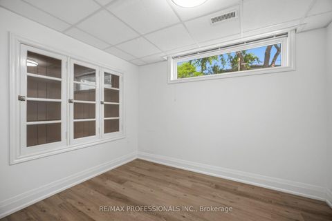 Photo 31 at 24 Millburn Drive, West Deane, Toronto