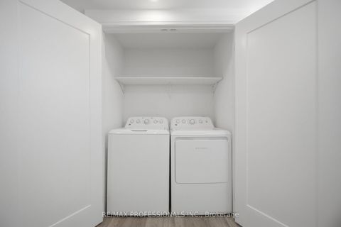 Photo 35 at 24 Millburn Drive, West Deane, Toronto