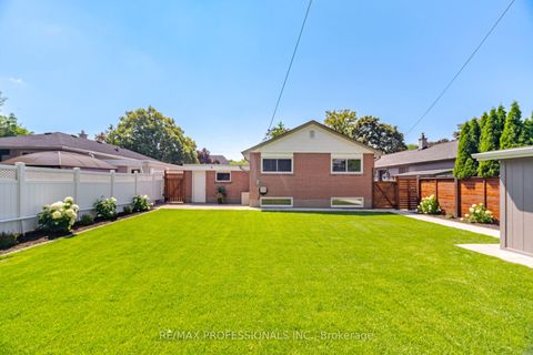 Photo 40 at 24 Millburn Drive, West Deane, Toronto