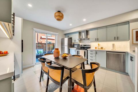 Photo 7 at 8 Old Trillium Lane, Regent Park, Toronto