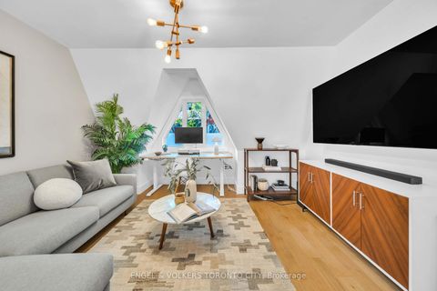 Photo 14 at 8 Old Trillium Lane, Regent Park, Toronto