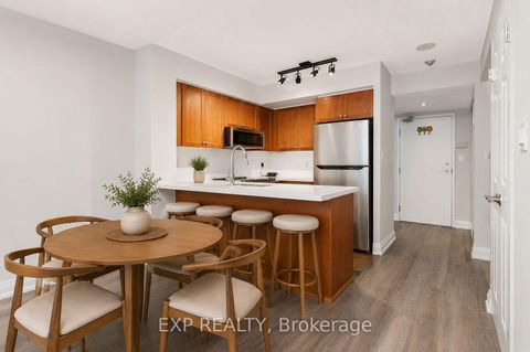 Photo 7 at 614 - 230 King Street, Moss Park, Toronto