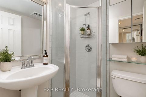 Photo 19 at 614 - 230 King Street, Moss Park, Toronto