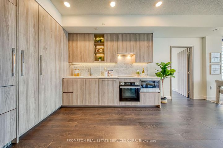 Photo 5 at 2012 - 95 Mcmahon Drive, Bayview Village, Toronto