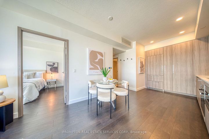 Photo 10 at 2012 - 95 Mcmahon Drive, Bayview Village, Toronto