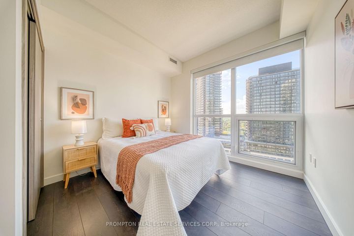 Photo 18 at 2012 - 95 Mcmahon Drive, Bayview Village, Toronto