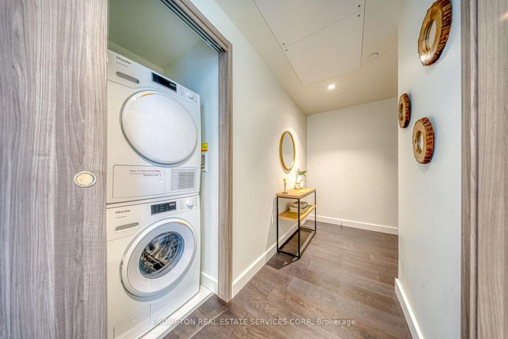 Photo 21 at 2012 - 95 Mcmahon Drive, Bayview Village, Toronto