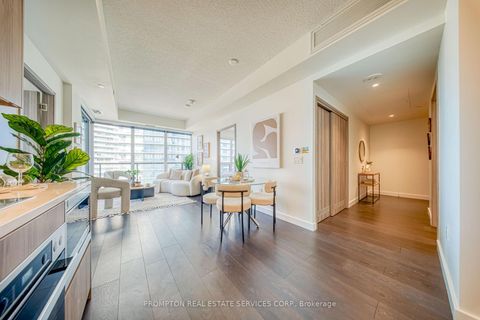 Photo 4 at 2012 - 95 Mcmahon Drive, Bayview Village, Toronto