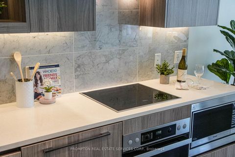 Photo 8 at 2012 - 95 Mcmahon Drive, Bayview Village, Toronto