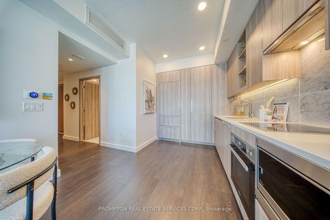 Photo 9 at 2012 - 95 Mcmahon Drive, Bayview Village, Toronto