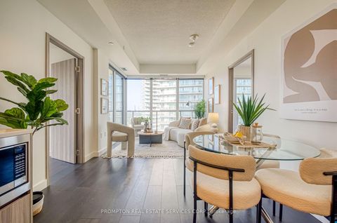 Photo 11 at 2012 - 95 Mcmahon Drive, Bayview Village, Toronto
