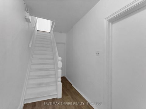 Photo 4 at 19 Minto Street, Coxwell, Toronto