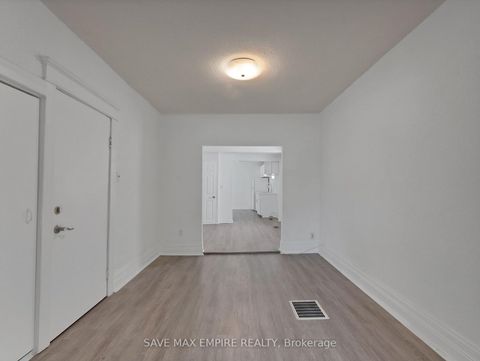 Photo 11 at 19 Minto Street, Coxwell, Toronto