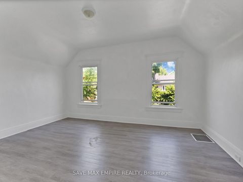 Photo 16 at 19 Minto Street, Coxwell, Toronto