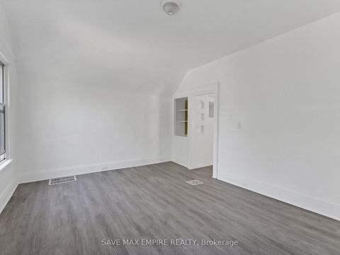 Photo 17 at 19 Minto Street, Coxwell, Toronto