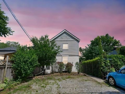 Photo 27 at 19 Minto Street, Coxwell, Toronto