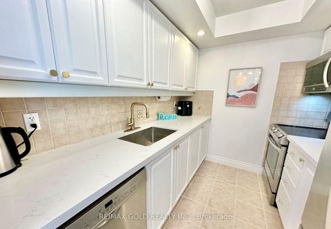 Photo 23 at 1608 - 10 Northtown Way, Willowdale East, Toronto